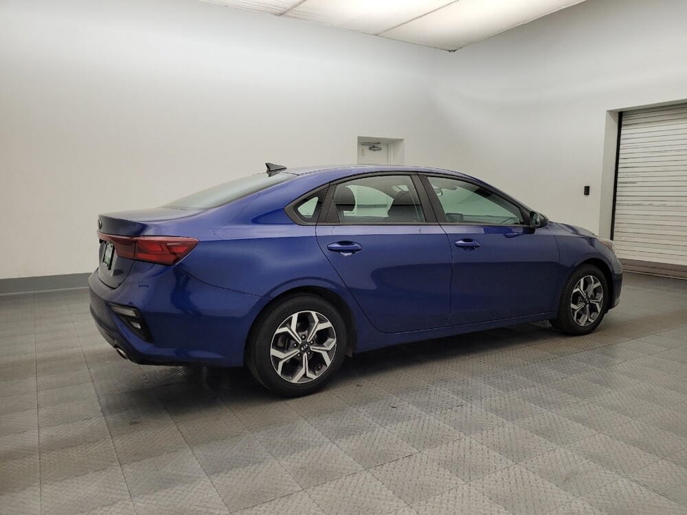 2019 Kia Forte in Chandler, AZ 85225 - 18122350 10