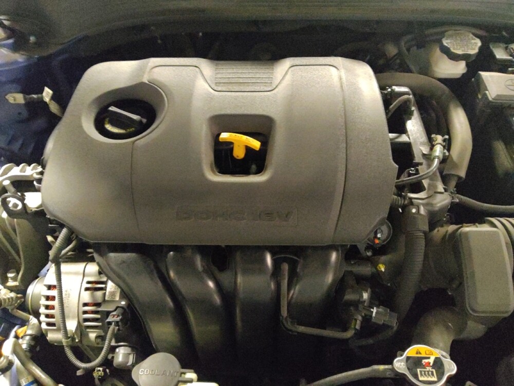 2019 Kia Forte in Chandler, AZ 85225 - 18122350 30