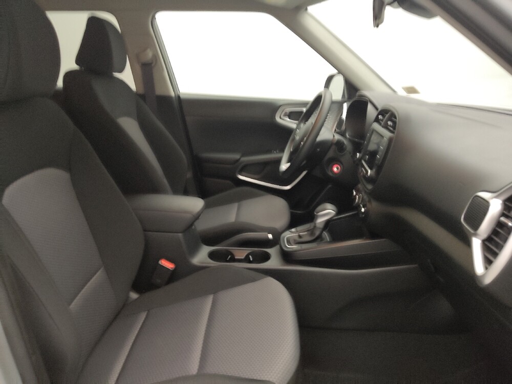 2025 Kia Soul in Albuquerque, NM 87123 - 18122358 21