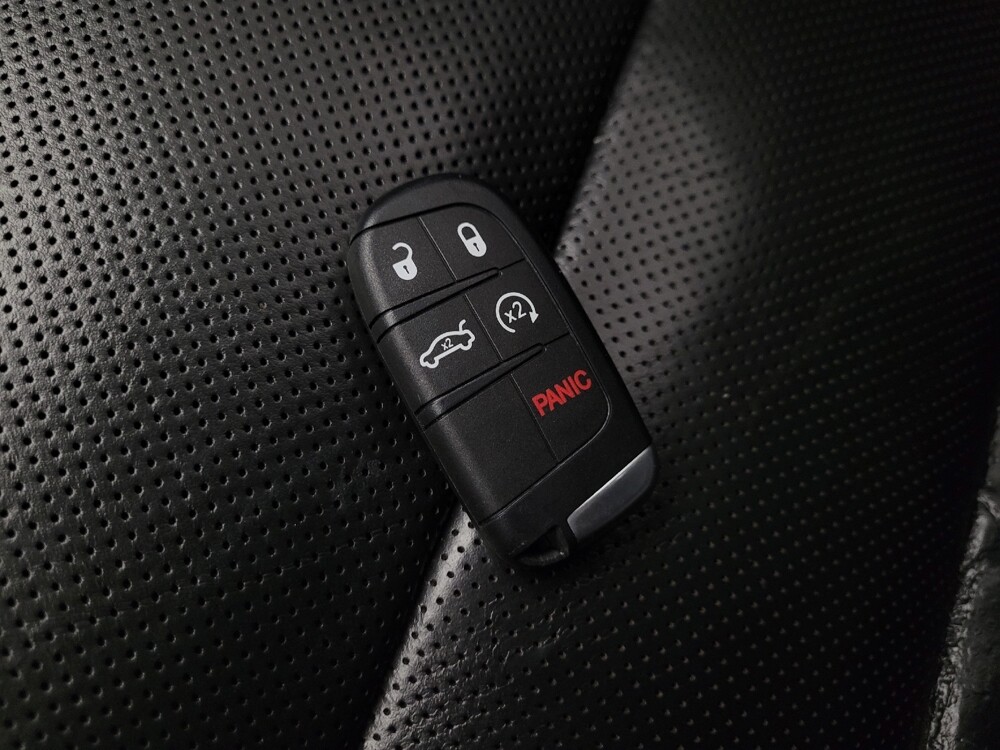 2019 Jeep Grand Cherokee in Mesa, AZ 85210 - 18122361 32