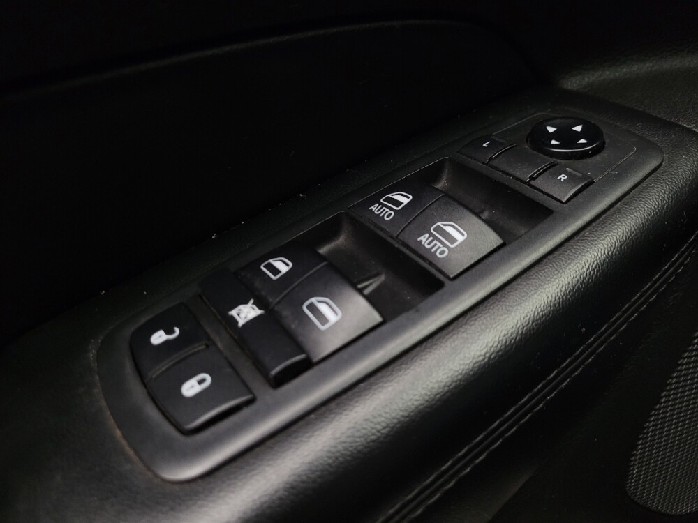 2019 Jeep Grand Cherokee in Mesa, AZ 85210 - 18122361 27