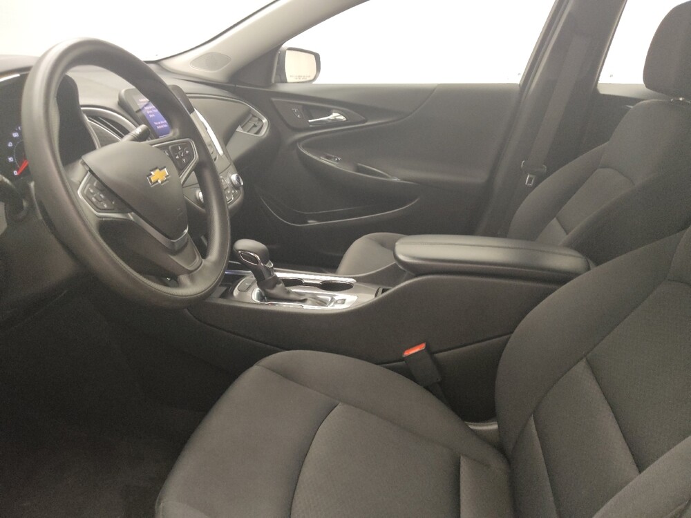 2022 Chevrolet Malibu in Lombard, IL 60148 - 18122366 17