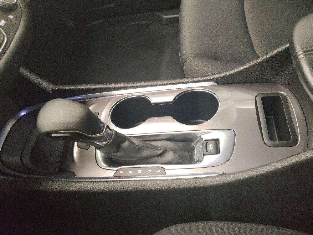 2022 Chevrolet Malibu in Lombard, IL 60148 - 18122366 26