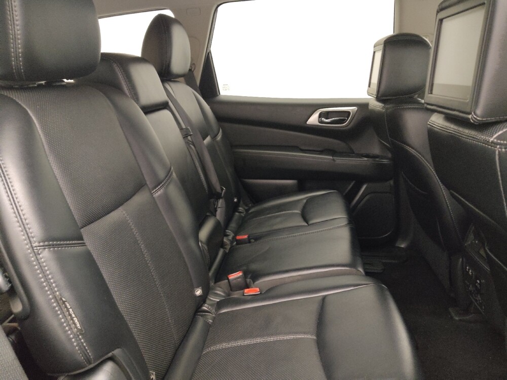 2019 Nissan Pathfinder in Columbia, SC 29210 - 18122369 19