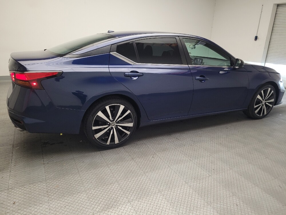 2019 Nissan Altima in Montclair, CA 91763 - 18122370 10