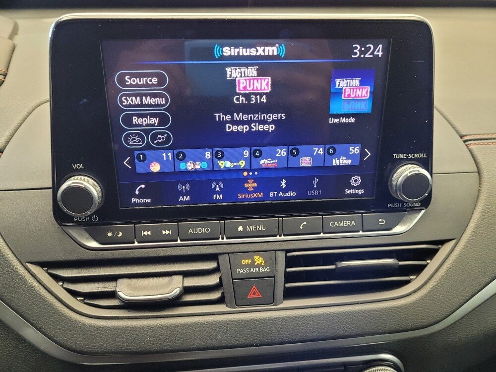 2019 Nissan Altima in Montclair, CA 91763 - 18122370 25