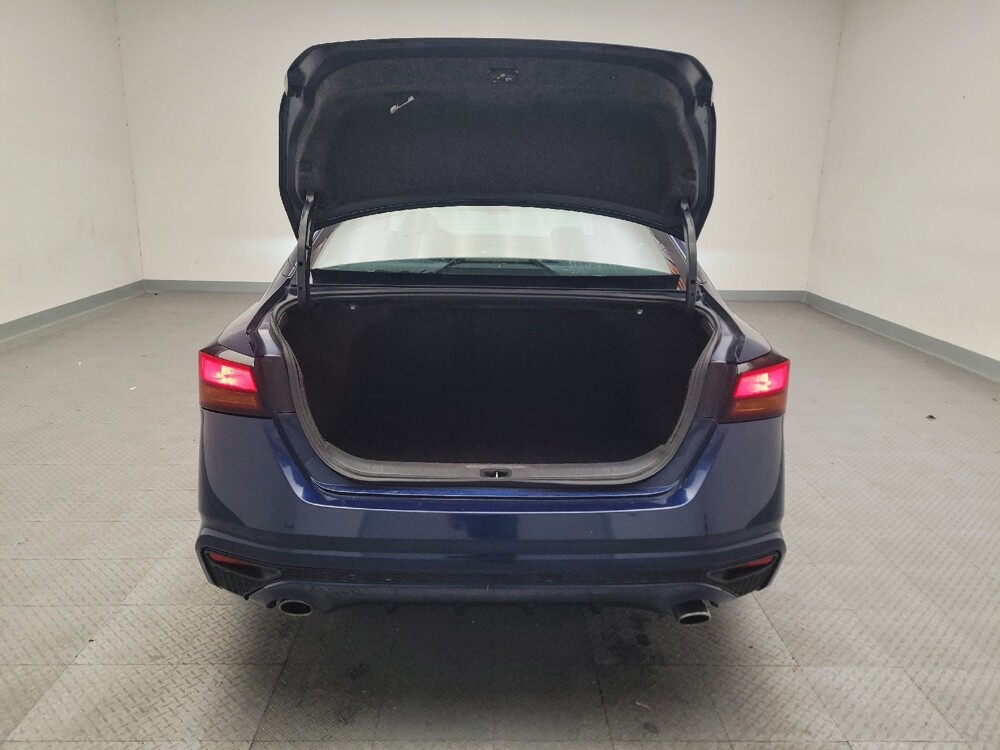 2019 Nissan Altima in Montclair, CA 91763 - 18122370 29