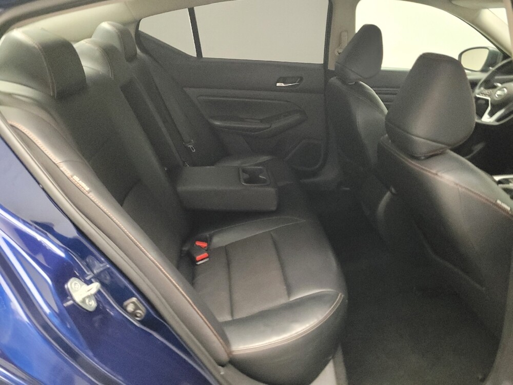 2019 Nissan Altima in Montclair, CA 91763 - 18122370 19