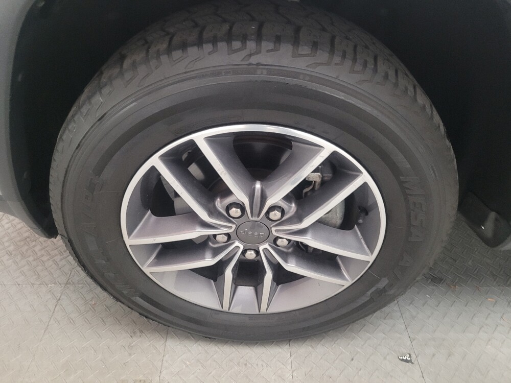 2020 Jeep Grand Cherokee in Riverside, CA 92504 - 18122374 31