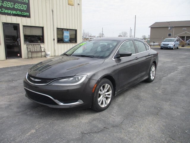 2015 Chrysler 200 in Oak Grove, MO 64075 - 18122376
