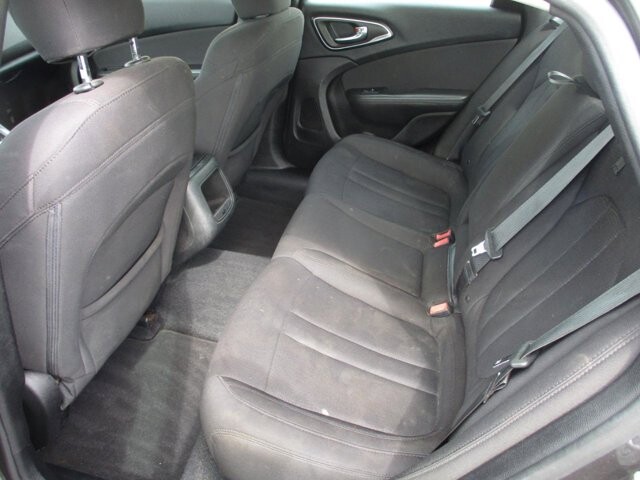 2015 Chrysler 200 in Oak Grove, MO 64075 - 18122376 10