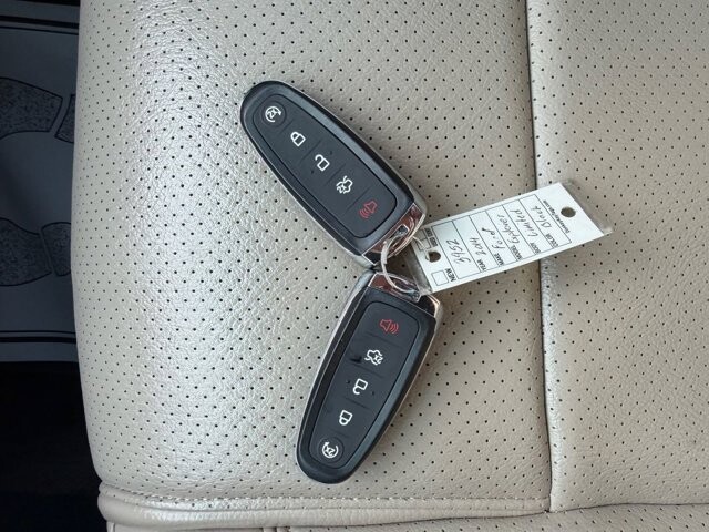 2014 Ford Explorer in Knoxville, TN 37920 - 18122377 28