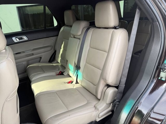 2014 Ford Explorer in Knoxville, TN 37920 - 18122377 16