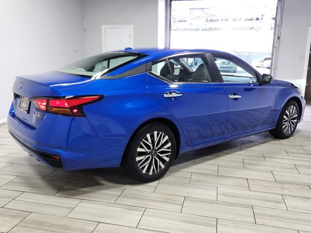 2025 Nissan Altima in Cinnaminson, NJ 08077 - 18122378 5
