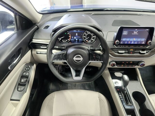 2025 Nissan Altima in Cinnaminson, NJ 08077 - 18122378 16