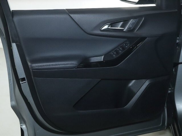 2025 Chevrolet Equinox in Bedford, OH 44146 - 18122380 15