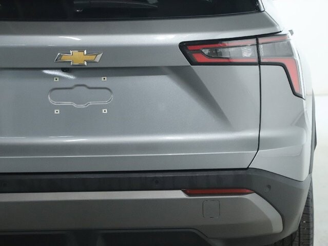 2025 Chevrolet Equinox in Bedford, OH 44146 - 18122380 42