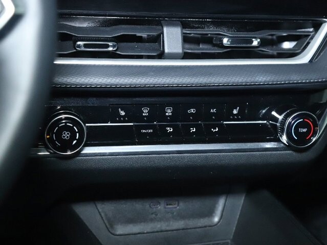 2025 Chevrolet Equinox in Bedford, OH 44146 - 18122380 24