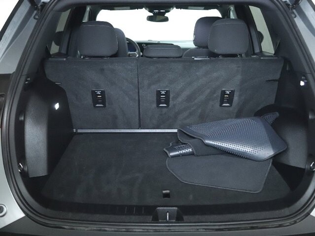 2025 Chevrolet Equinox in Bedford, OH 44146 - 18122380 28