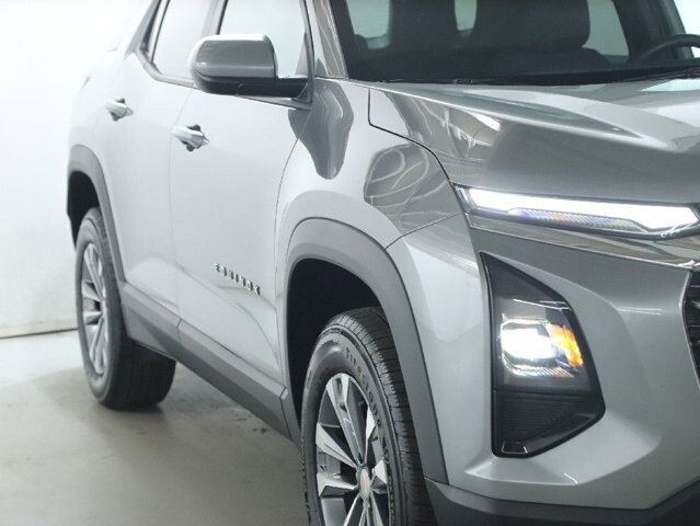 2025 Chevrolet Equinox in Bedford, OH 44146 - 18122380 8