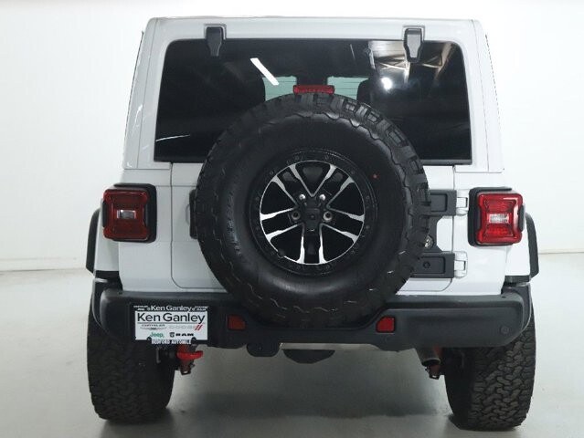 2024 Jeep Wrangler in Bedford, OH 44146 - 18122381 42