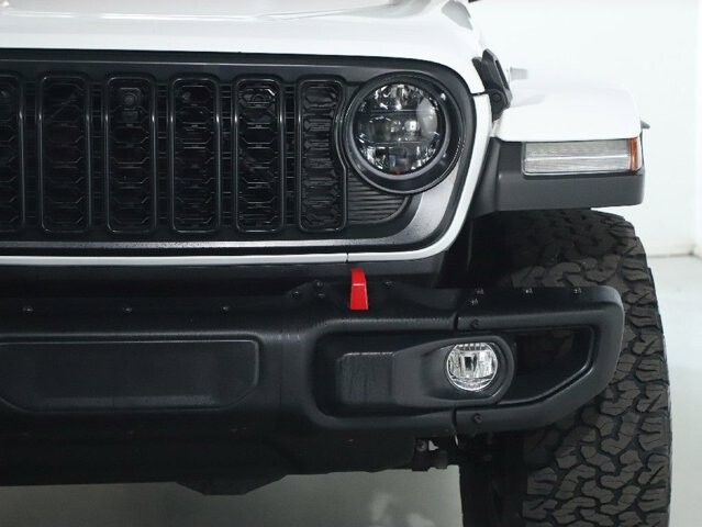 2024 Jeep Wrangler in Bedford, OH 44146 - 18122381 7