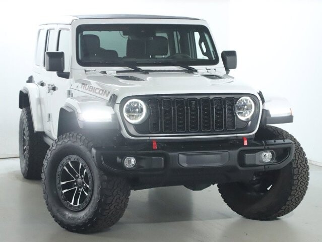 2024 Jeep Wrangler in Bedford, OH 44146 - 18122381 2