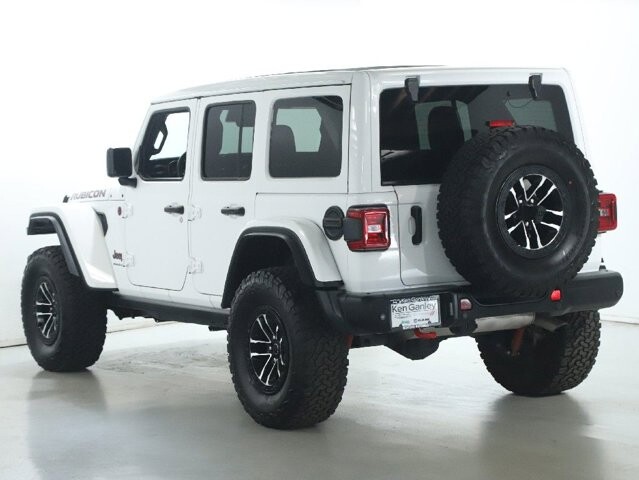 2024 Jeep Wrangler in Bedford, OH 44146 - 18122381 40
