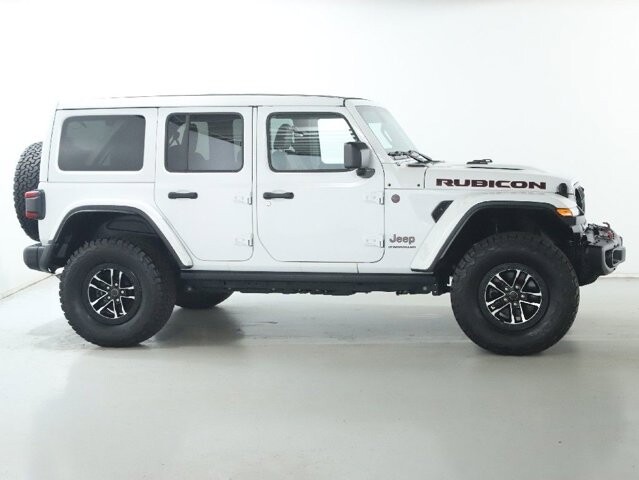 2024 Jeep Wrangler in Bedford, OH 44146 - 18122381 11
