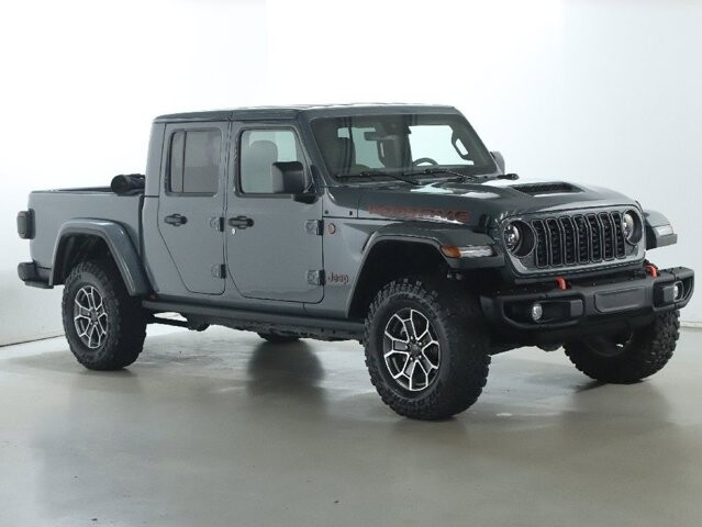 2025 Jeep Gladiator in Bedford, OH 44146 - 18122383 9