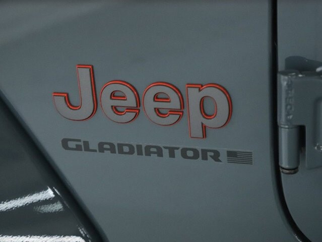 2025 Jeep Gladiator in Bedford, OH 44146 - 18122383 33