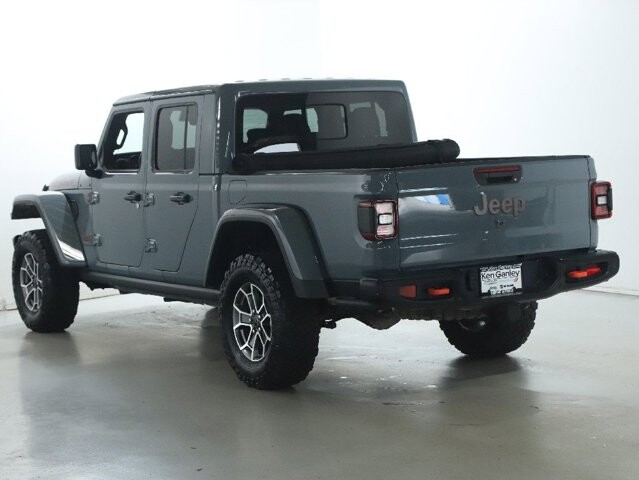 2025 Jeep Gladiator in Bedford, OH 44146 - 18122383 38