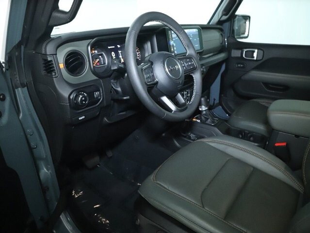 2025 Jeep Gladiator in Bedford, OH 44146 - 18122383 15