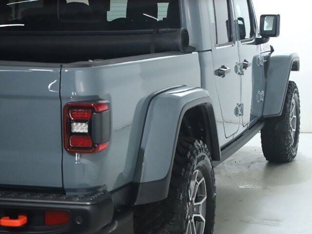 2025 Jeep Gladiator in Bedford, OH 44146 - 18122383 43