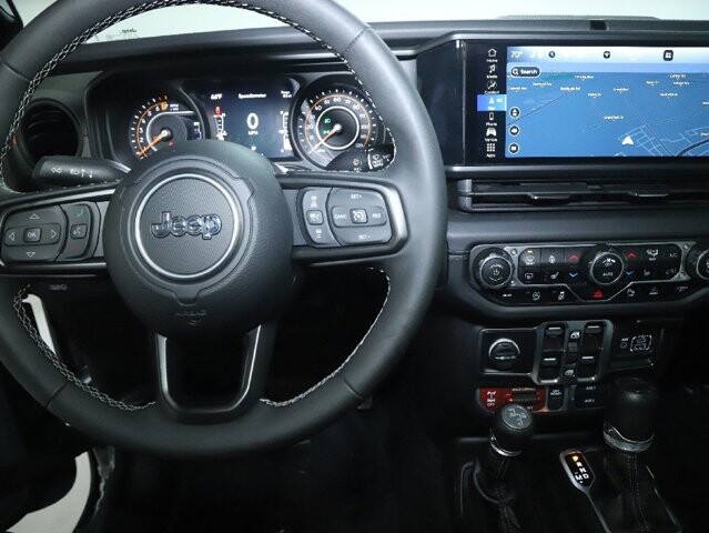 2025 Jeep Gladiator in Bedford, OH 44146 - 18122383 25