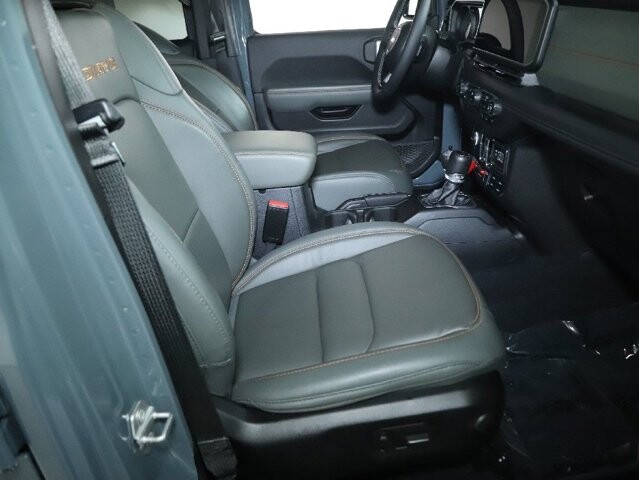 2025 Jeep Gladiator in Bedford, OH 44146 - 18122383 30