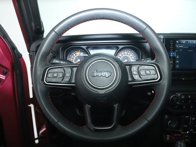 2024 Jeep Wrangler in Bedford, OH 44146 - 18122384 21