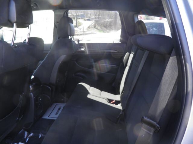 2017 Jeep Grand Cherokee in Barton, MD 21521 - 18122388 4