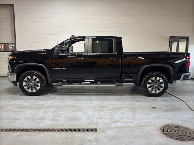 2021 Chevrolet Silverado 2500 in Burlington, WI 53105 - 18122406 2