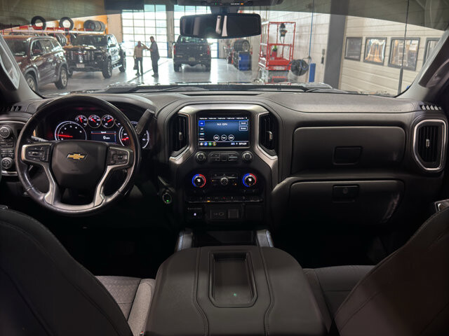 2021 Chevrolet Silverado 2500 in Burlington, WI 53105 - 18122406 15