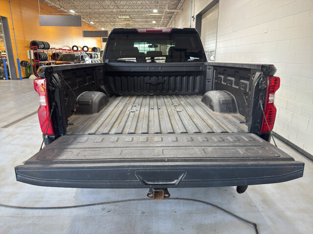 2021 Chevrolet Silverado 2500 in Burlington, WI 53105 - 18122406 22