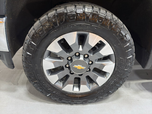 2021 Chevrolet Silverado 2500 in Burlington, WI 53105 - 18122406 9
