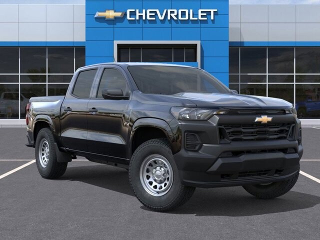 2026 Chevrolet Colorado in Burlington, WI 53105 - 18122408 8