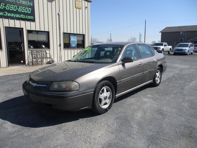 2002 Chevrolet Impala in Oak Grove, MO 64075 - 18122411