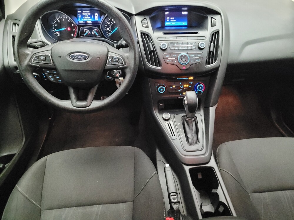 2017 Ford Focus in Downey, CA 90241 - 18122420 22