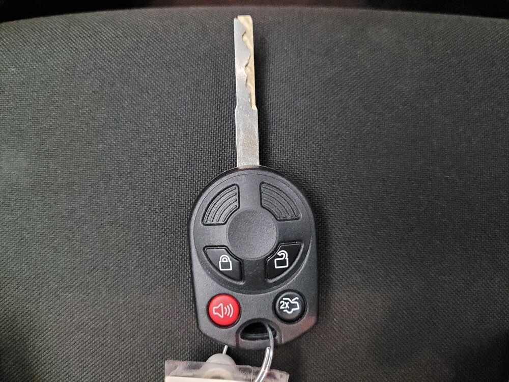 2017 Ford Focus in Downey, CA 90241 - 18122420 32