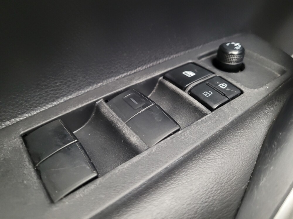 2020 Toyota Corolla in Montclair, CA 91763 - 18122429 27