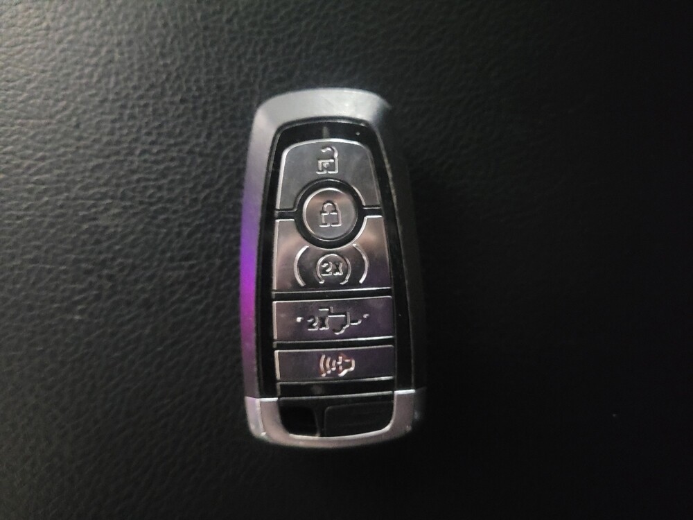 2018 Ford F150 in Knoxville, TN 37923 - 18122434 32