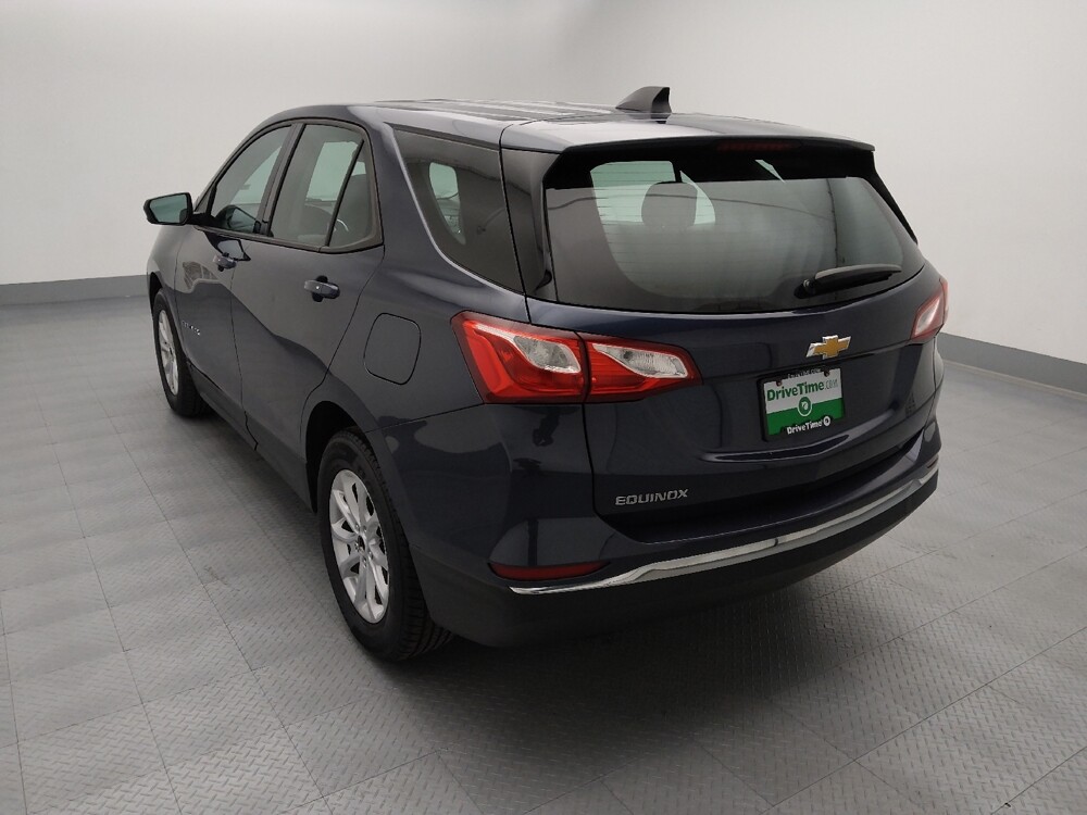 2018 Chevrolet Equinox in Topeka, KS 66611 - 18122438 6