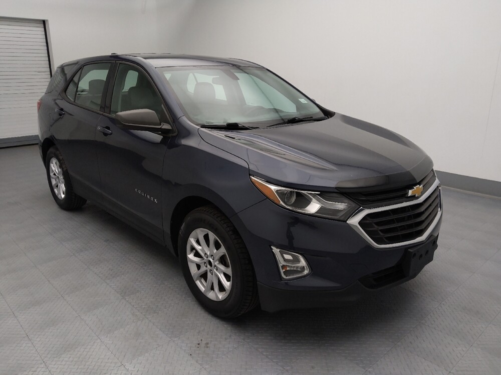 2018 Chevrolet Equinox in Topeka, KS 66611 - 18122438 13